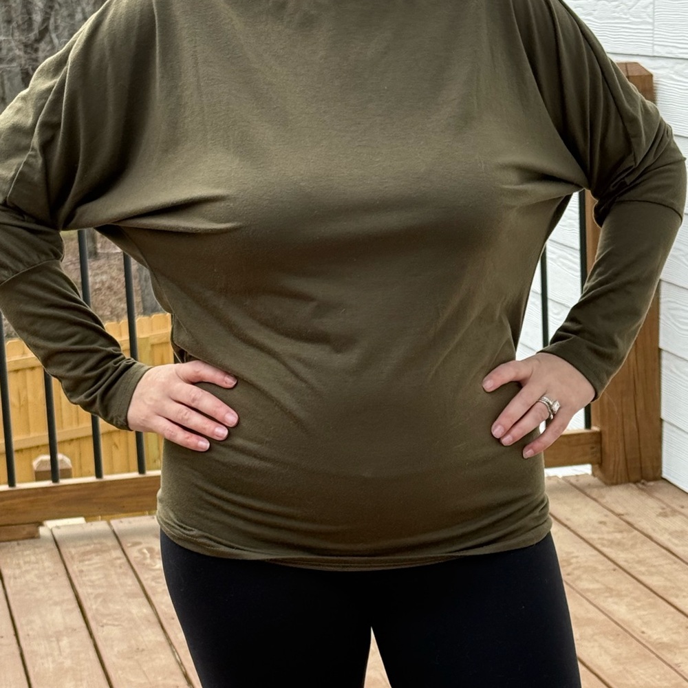 Olive Green Women's Long Sleeve Batwing Top